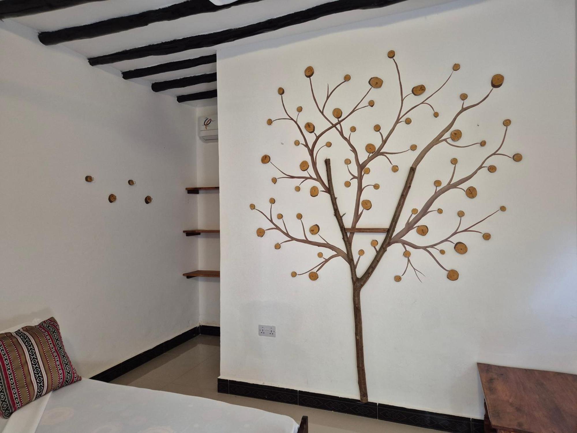 Ellavita Nungwi Homestay *