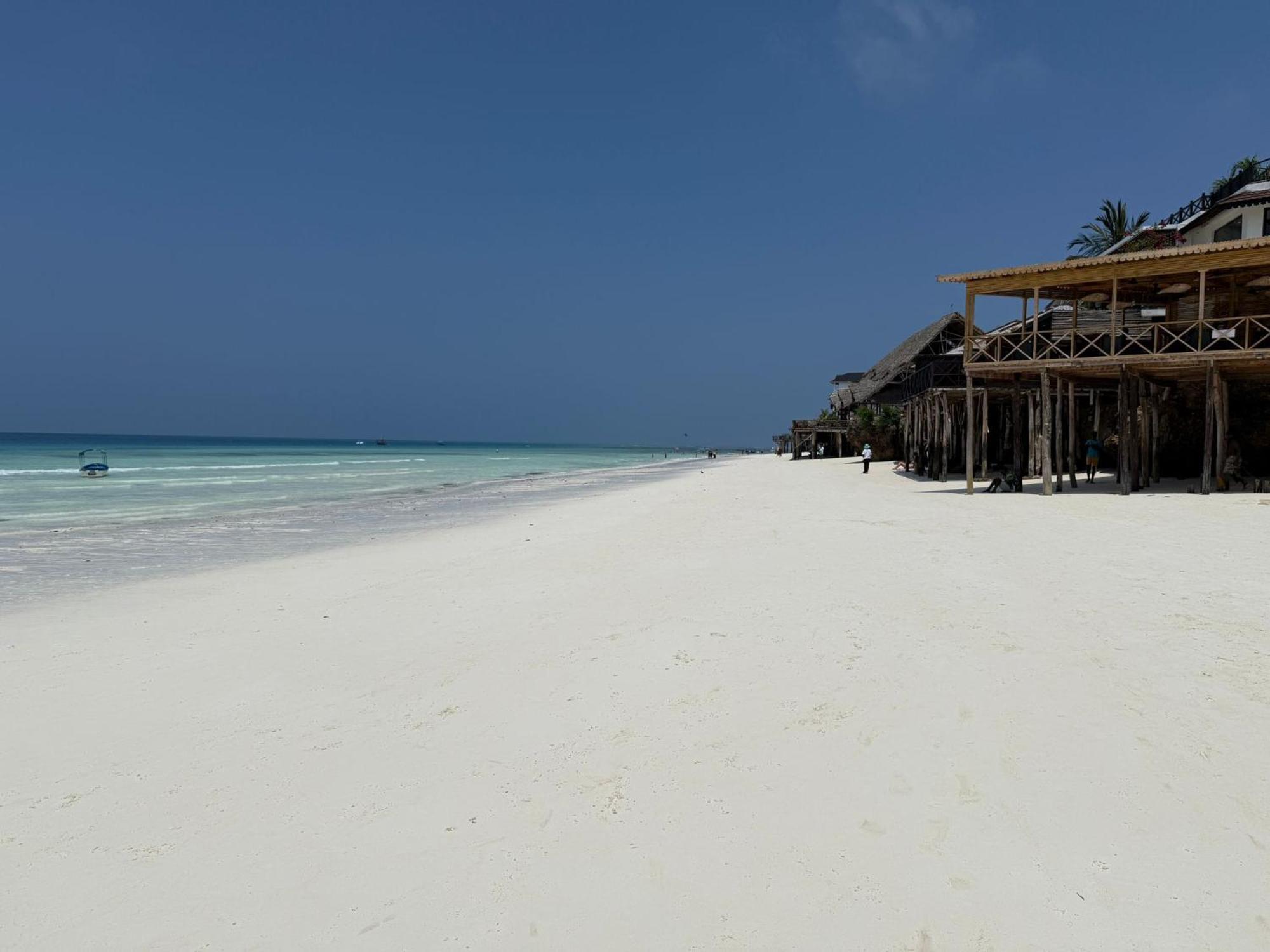 Ellavita Nungwi * Zanzibar