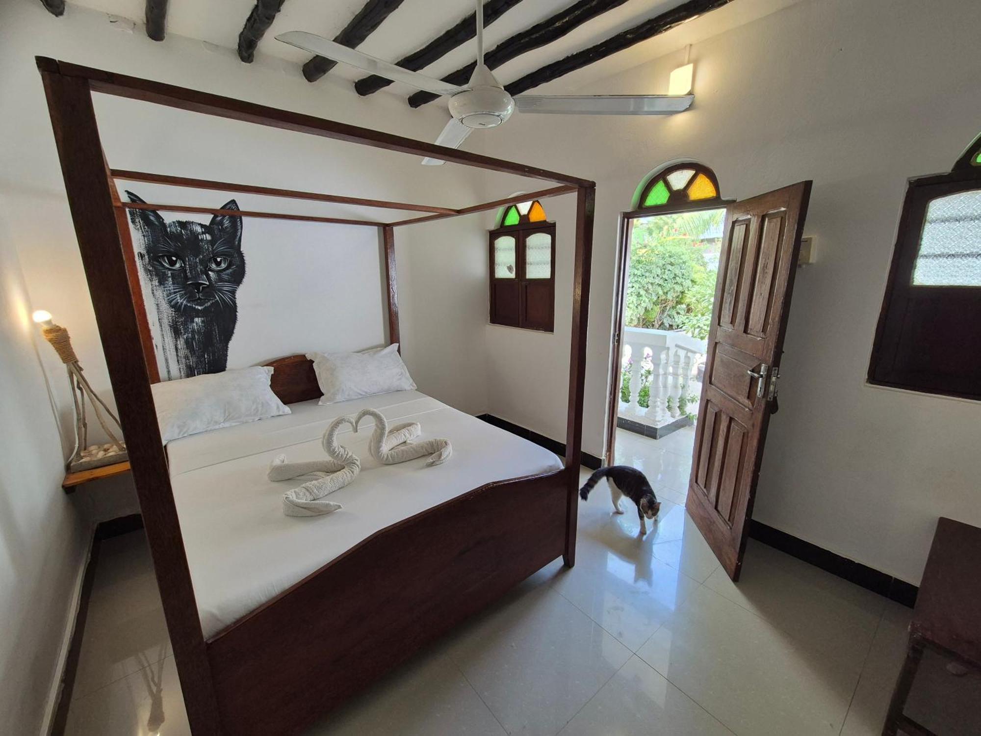Ellavita Nungwi Zanzibar